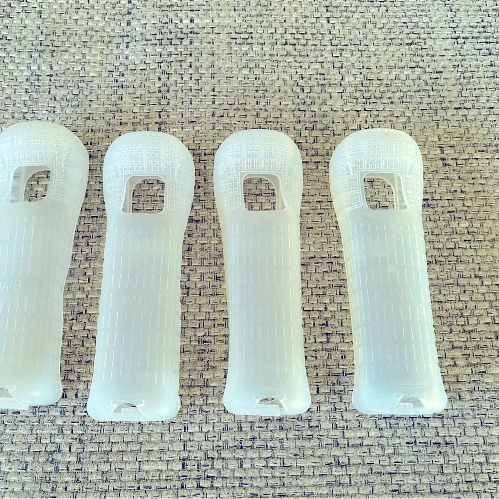 Lot of 4 OEM Official Nintendo Wii Remote Silicone Gel Cover Grip Sleeve RVL-022